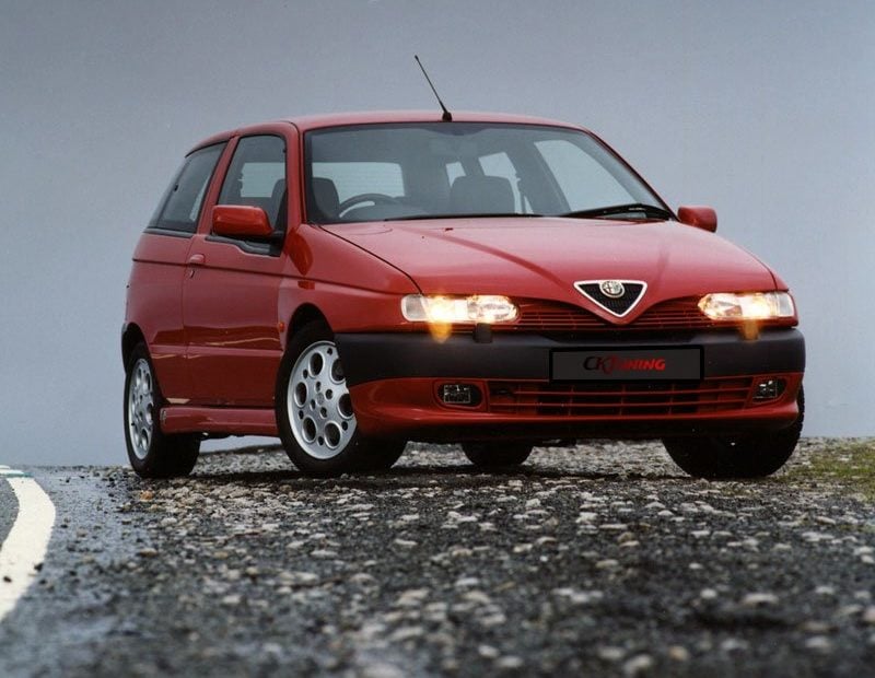 Alfa Romeo 145